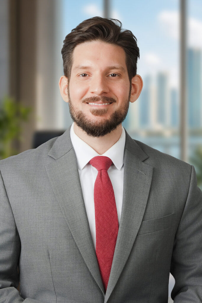 Adam Santana, abogado